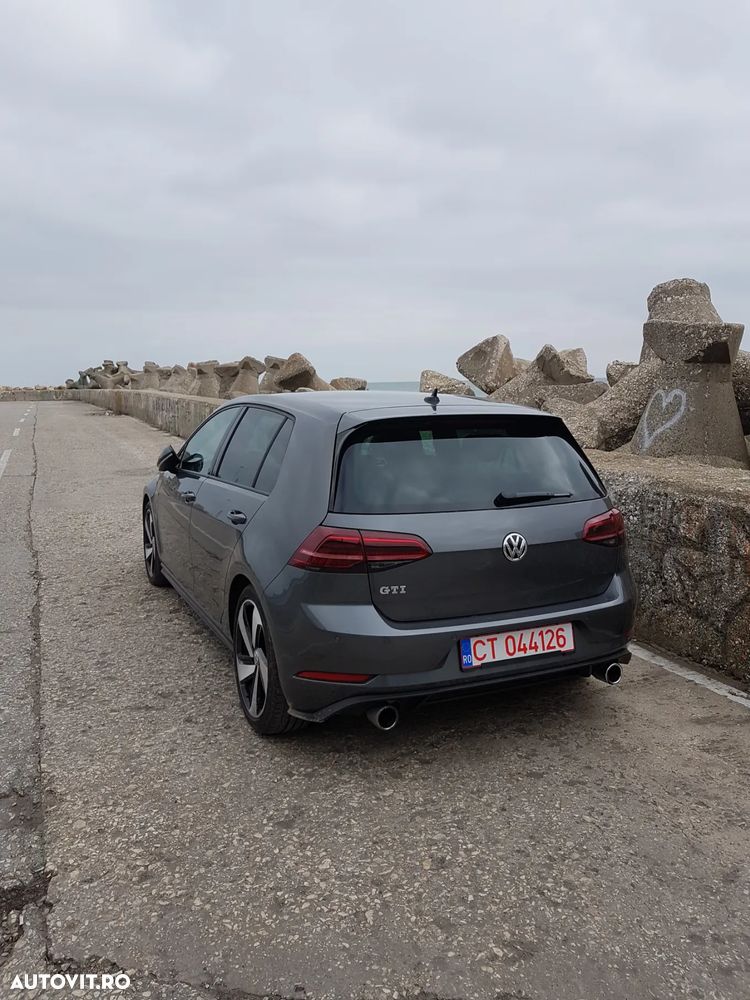 Volkswagen Golf 2.0 TSI DSG GTI - 4