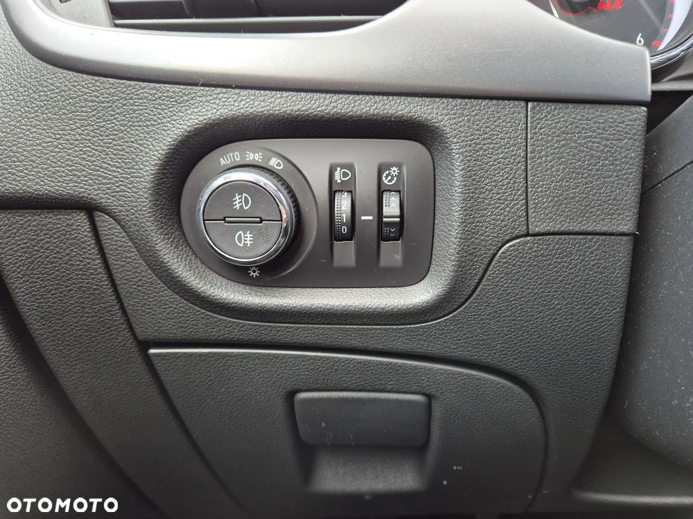 Opel Astra 1.5 CDTI Edition S&S - 19