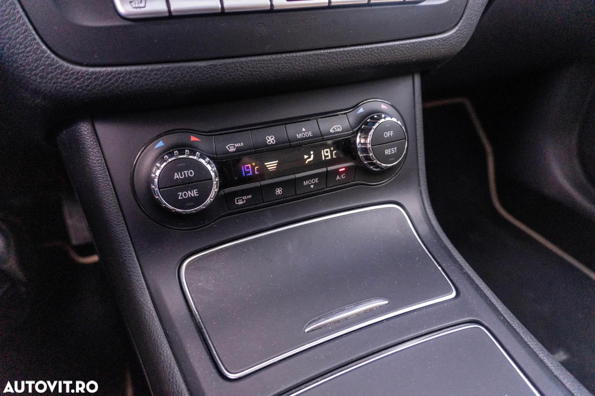 Mercedes-Benz B - 22