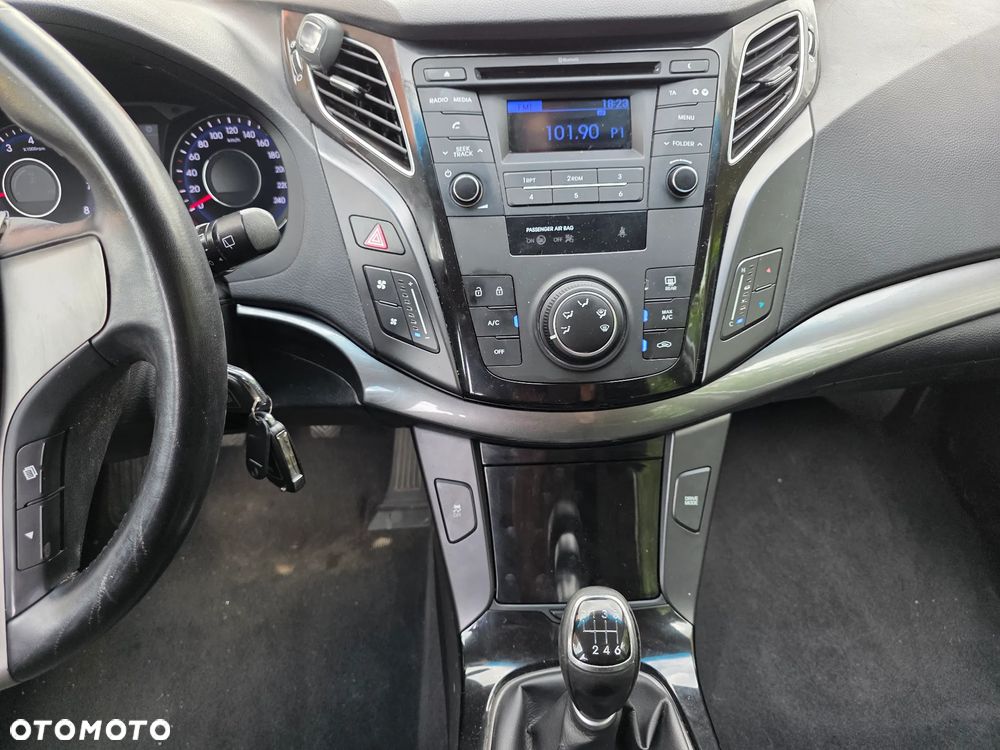 Hyundai i40 1.6 GDI BlueDrive Comfort - 17