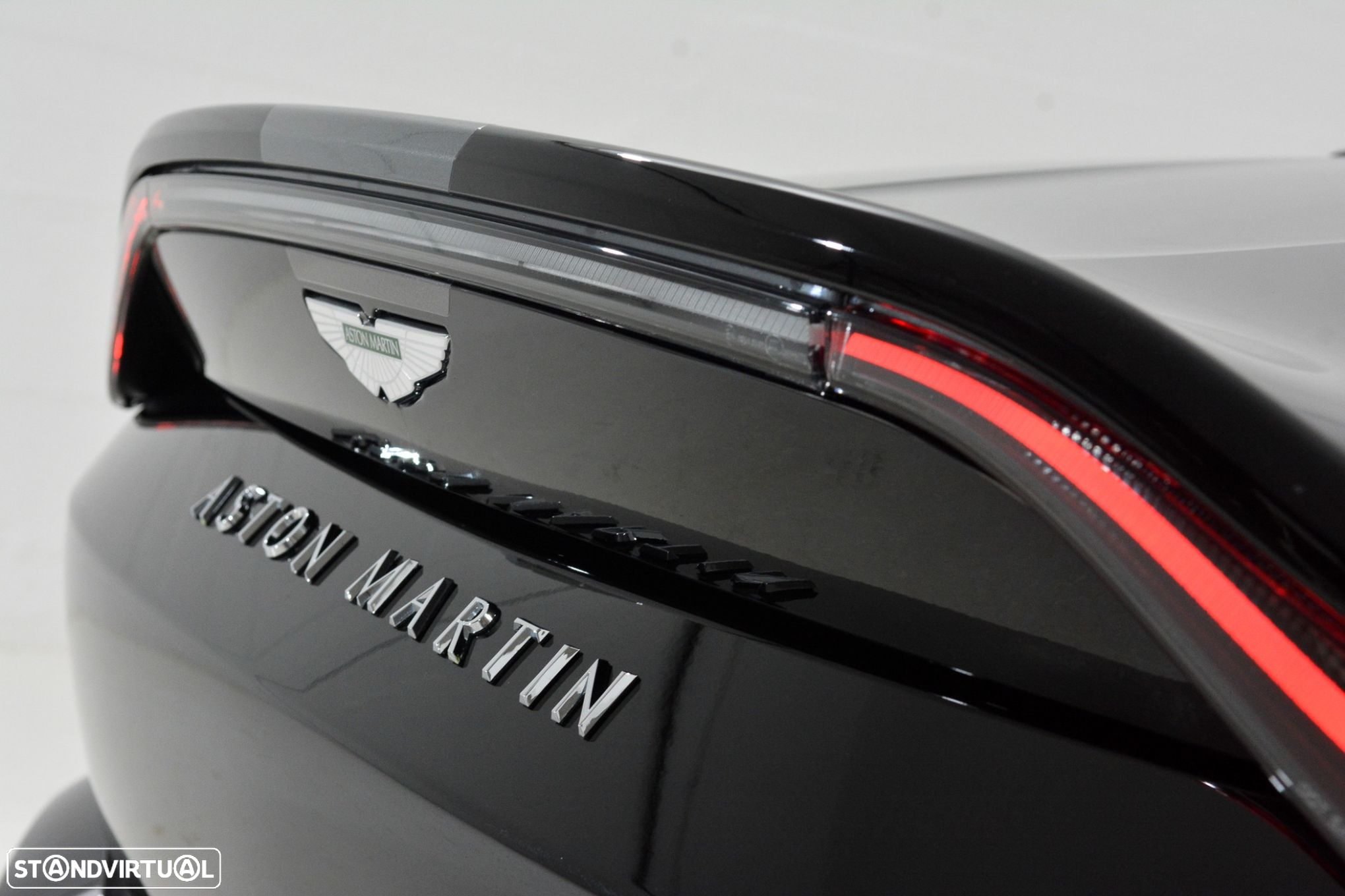 Aston Martin Vantage Roadster V8 F1 Edition - 20