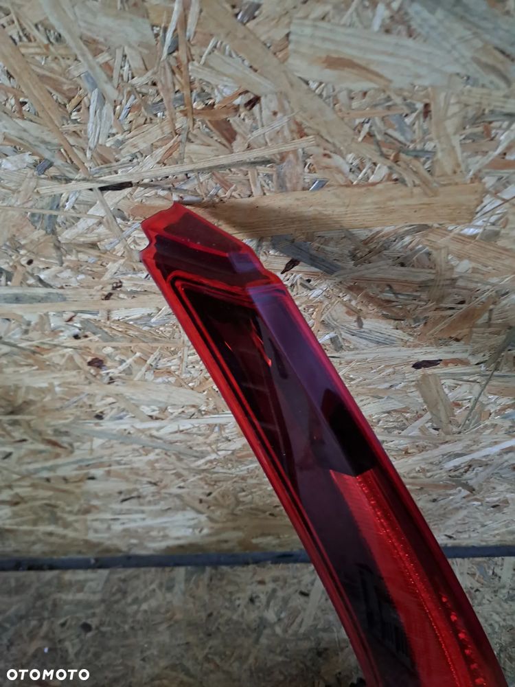 VOLVO XC60 II  LAMPA TYLNA LEWA PRAWA LED USA - 7