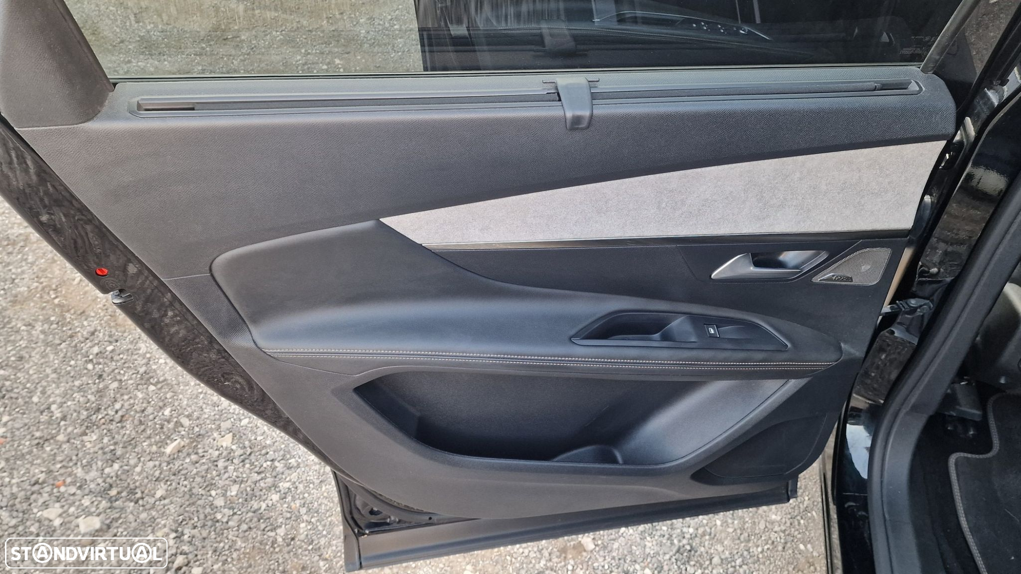 Peugeot 5008 1.5 BlueHDi GT Pack EAT8 - 37