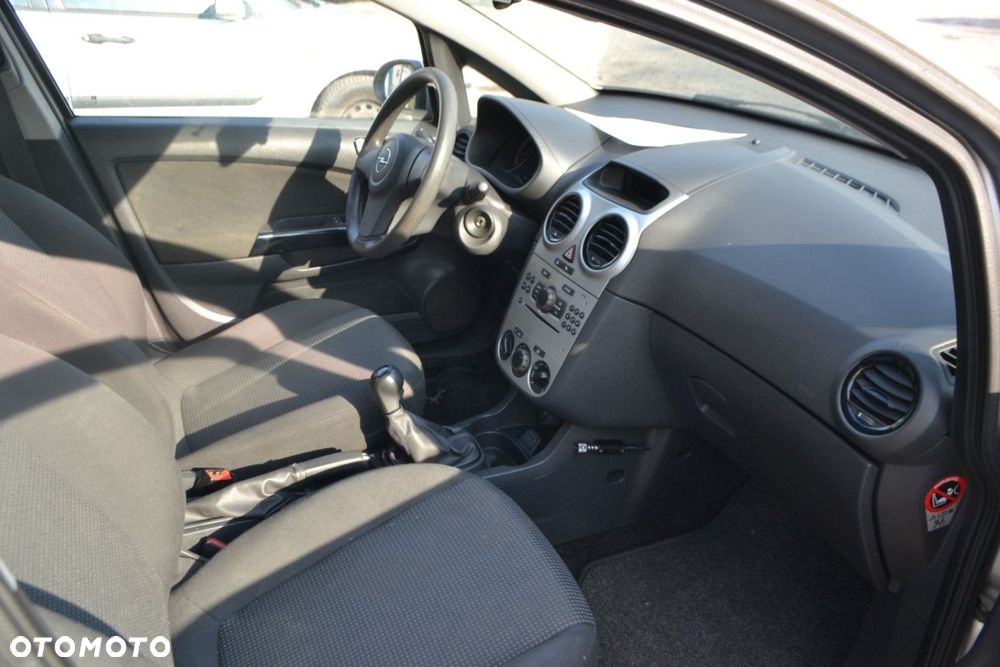 Opel Corsa - 8