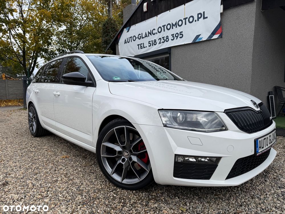 Skoda Octavia Combi 2.0 TDI RS - 11