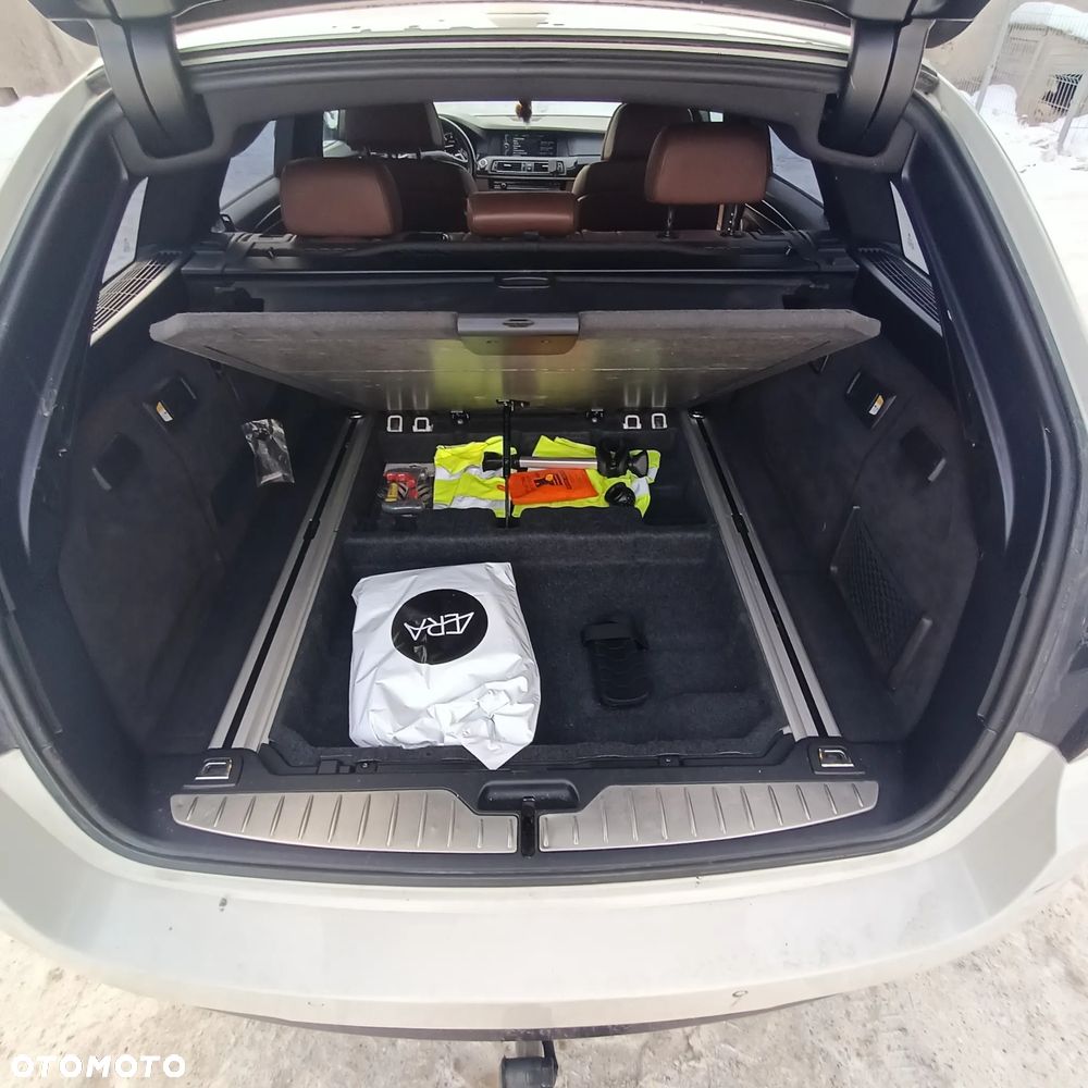 BMW Seria 5 530d xDrive - 16