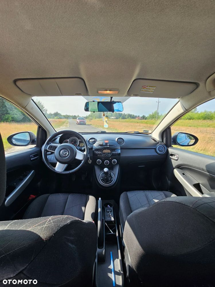 Mazda 2 1.3 Exclusive + - 11