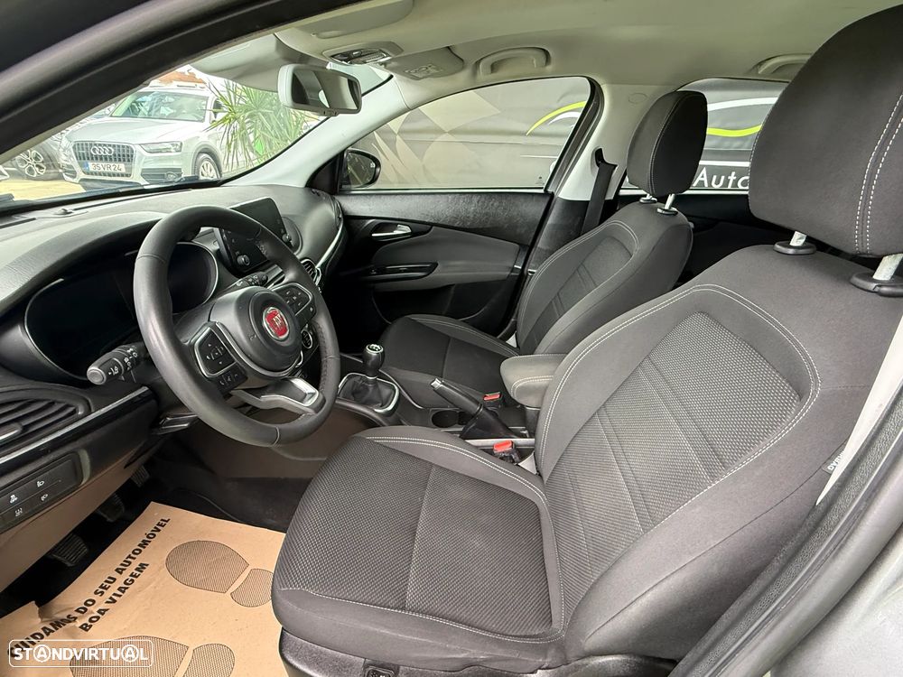 Fiat Tipo Station Wagon 1.3 M-Jet Lounge - 14