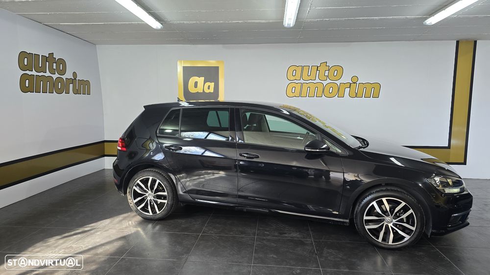 VW Golf 1.6 TDI Confortline - 5