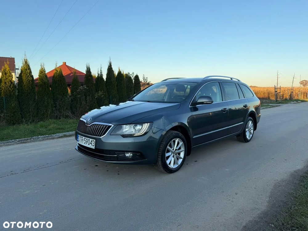Skoda Superb 2.0 TDI 4x4 Ambition - 1