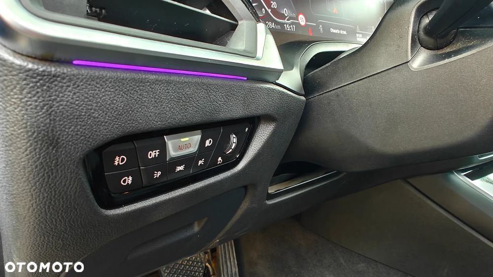 BMW Seria 3 320d Sport Line Shadow - 21