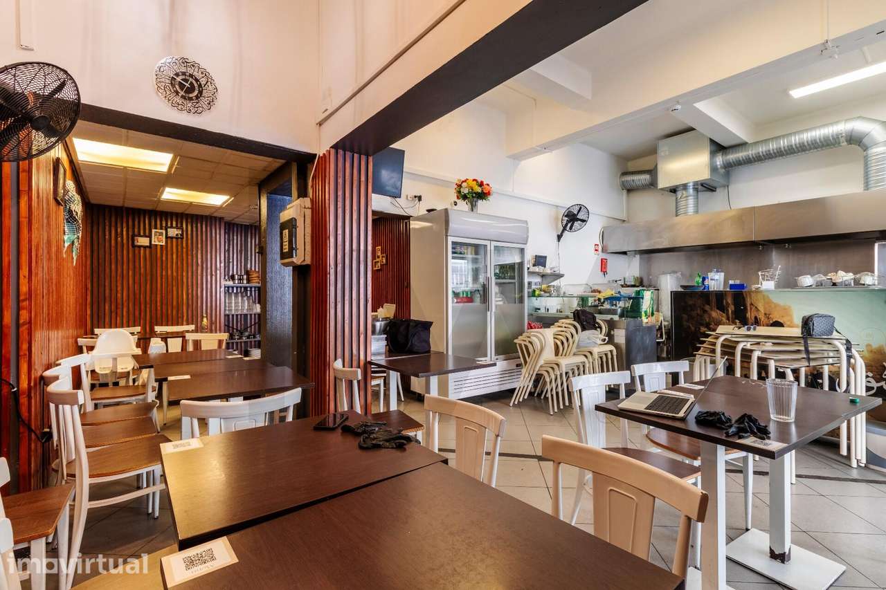 Loja Arrendada 5.2% yield | Rua Cavaleiro de Oliveira 39 | Restaurante - Grande imagem: 3/17