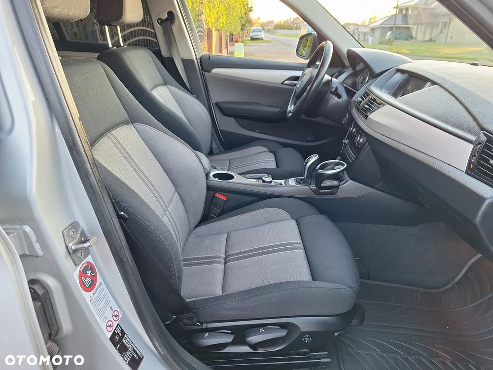 BMW X1 xDrive20d xLine - 6