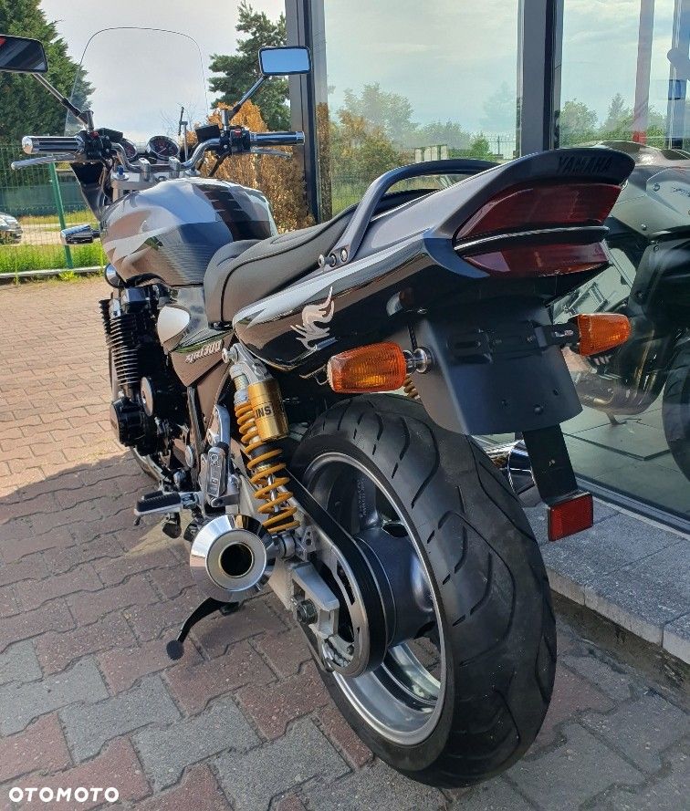 Yamaha XJR - 14