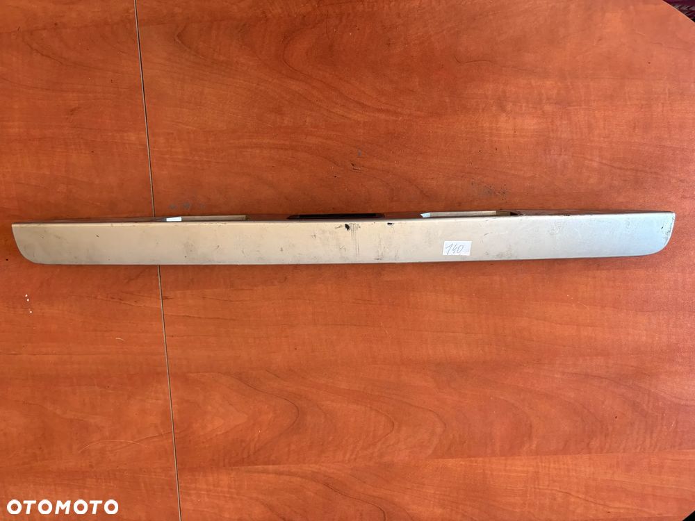 Blenda klapy bagażnika Ford C-MAX I 2003-2010 3M51R43404B SREBRNA - 2