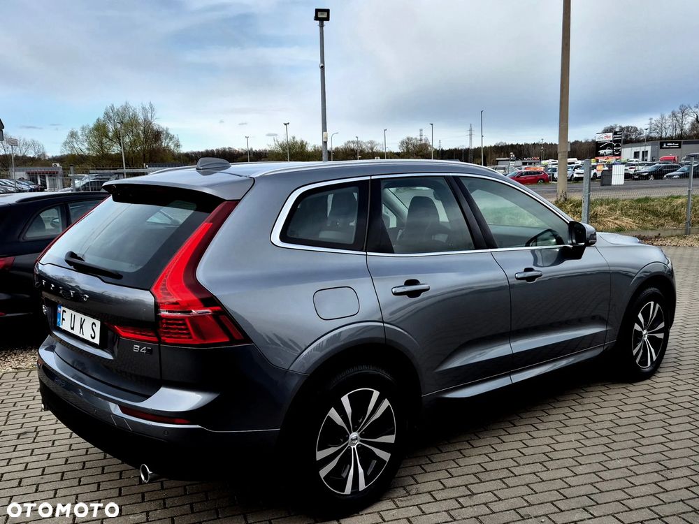 Volvo XC 60 B4 D AWD Geartronic Momentum Pro - 18
