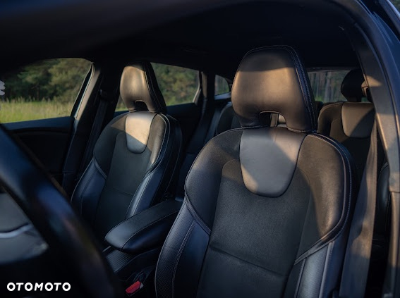 Volvo V40 D4 Drive-E R-Design Momentum - 7