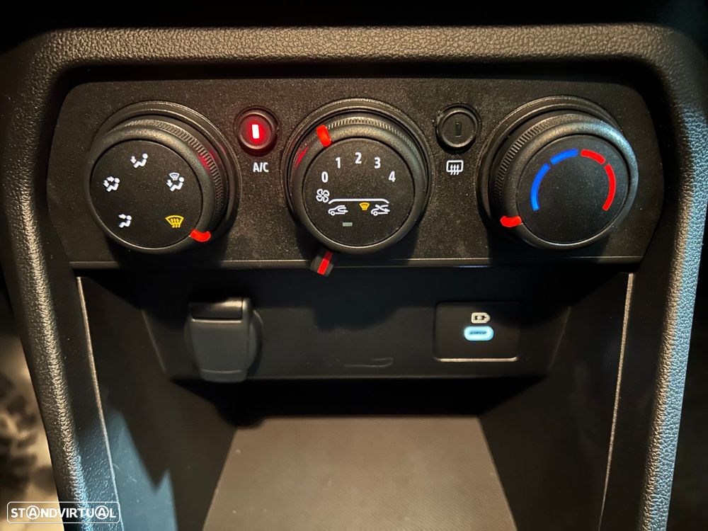 Dacia Sandero 1.0 ECO-G Expression Bi-Fuel - 28