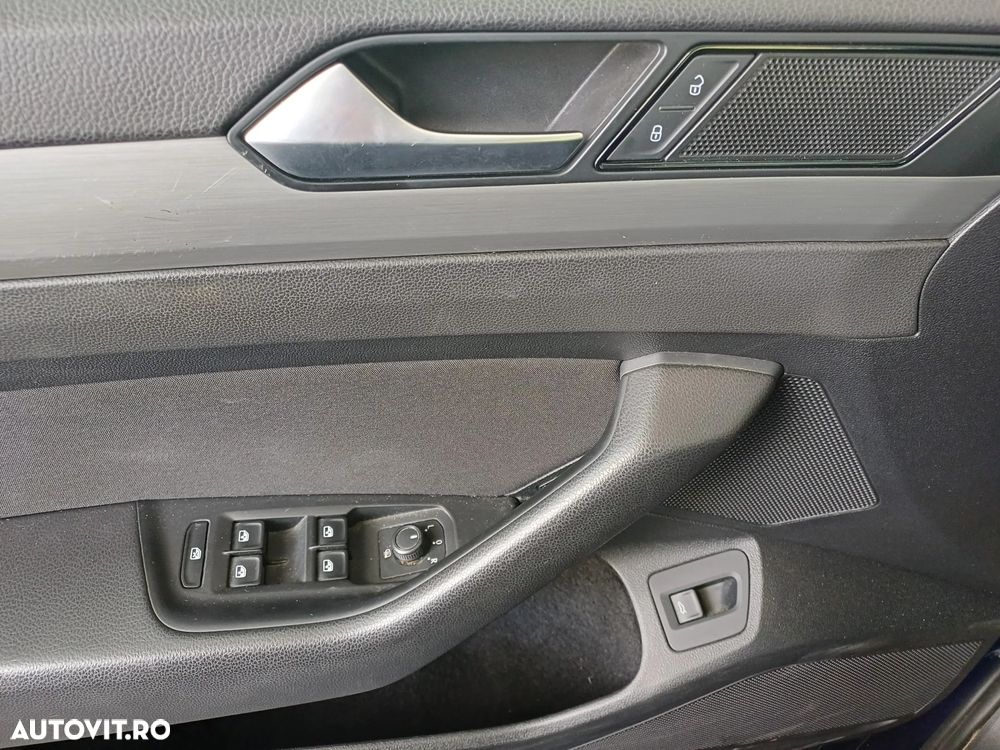 Volkswagen Passat - 6