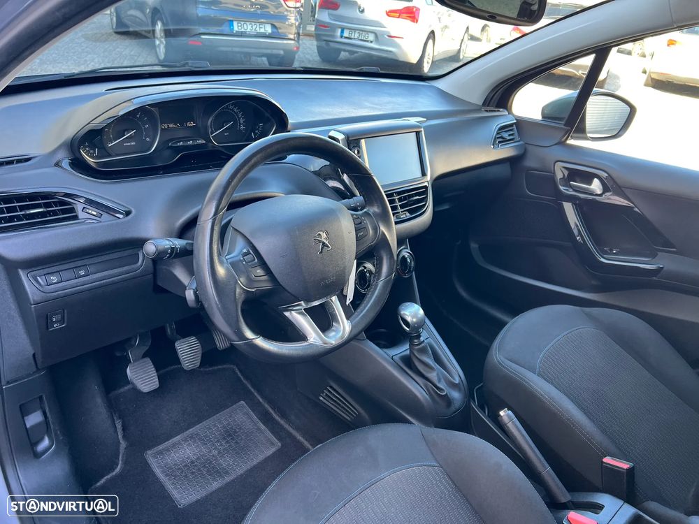 Peugeot 208 1.5 BlueHDi Signature - 19
