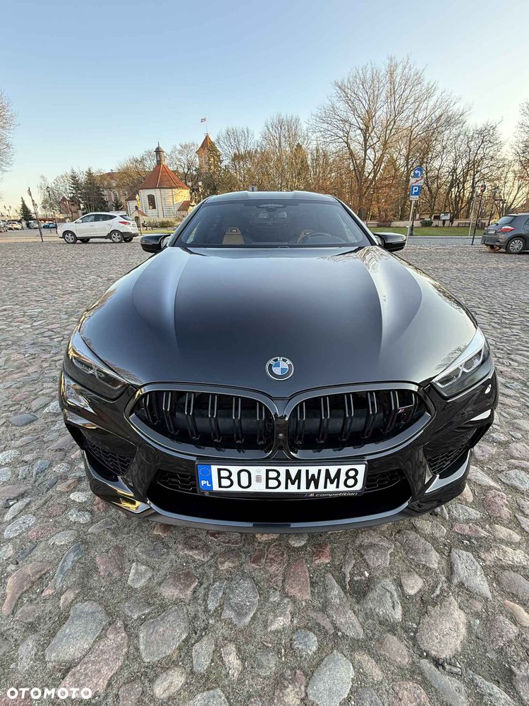 BMW M8 - 8