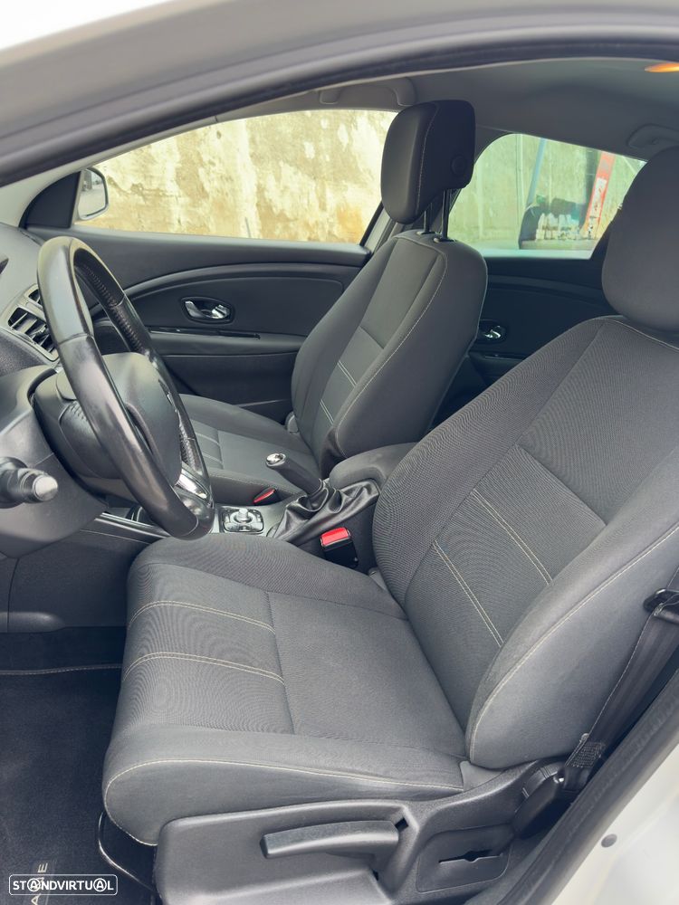 Renault Mégane Sport Tourer dCi 110 FAP LIMITED - 3