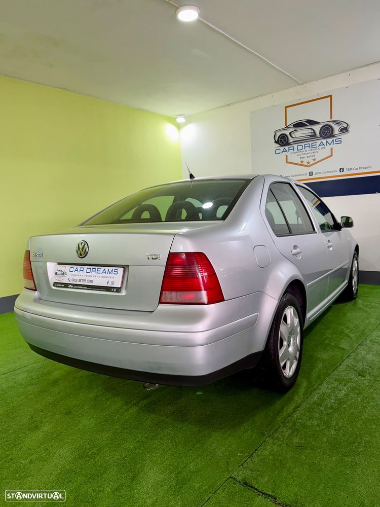 VW Bora 1.9 TDi Highline - 3