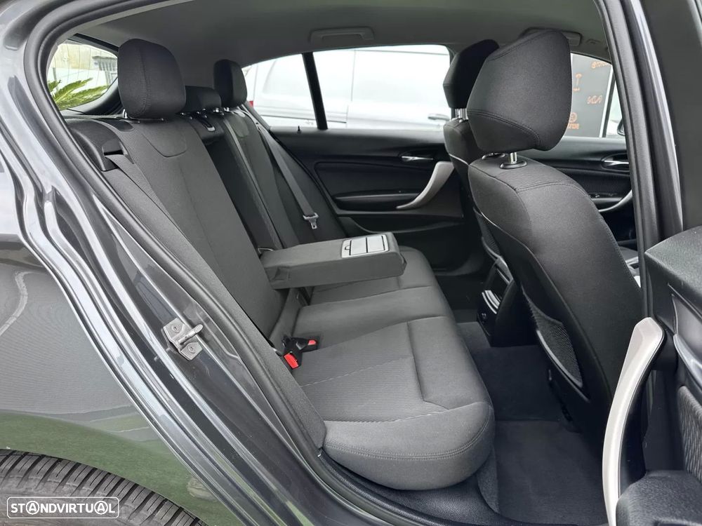 BMW 116 d Sport Line - 52