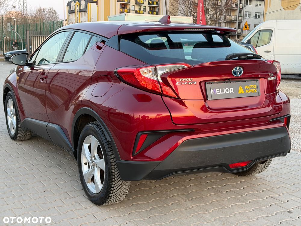 Toyota C-HR Style - 4