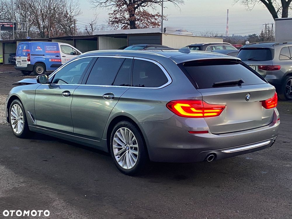 BMW Seria 5 520d xDrive Luxury Line sport - 13