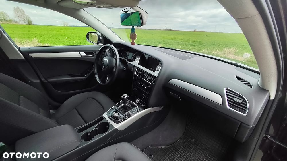 Audi A4 Avant 2.0 TFSI Ambiente - 8
