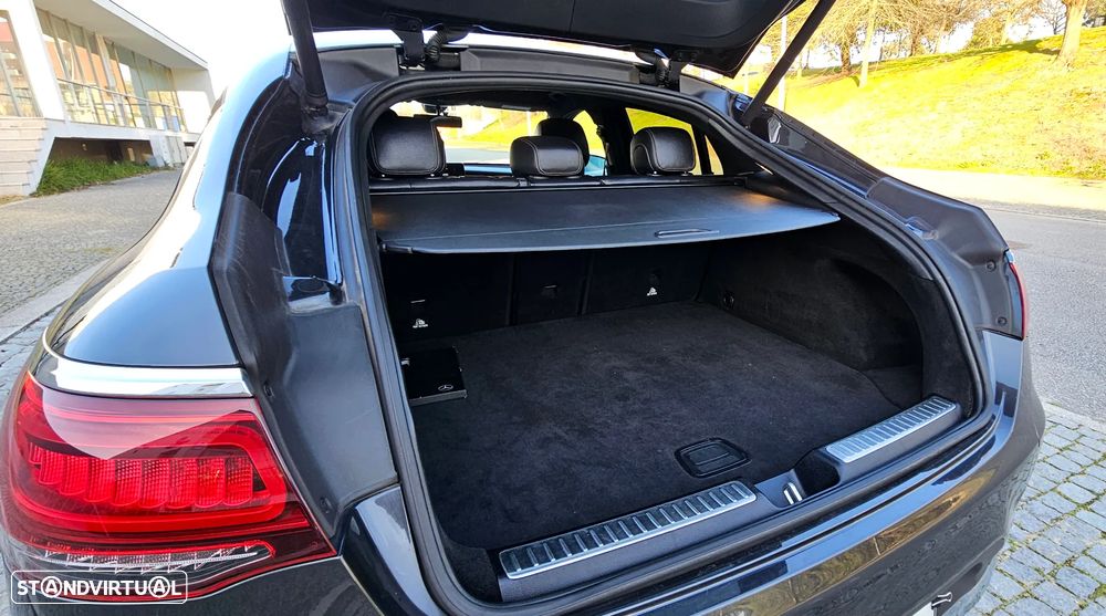 Mercedes-Benz GLC 300 de Coupe 4Matic 9G-TRONIC - 45