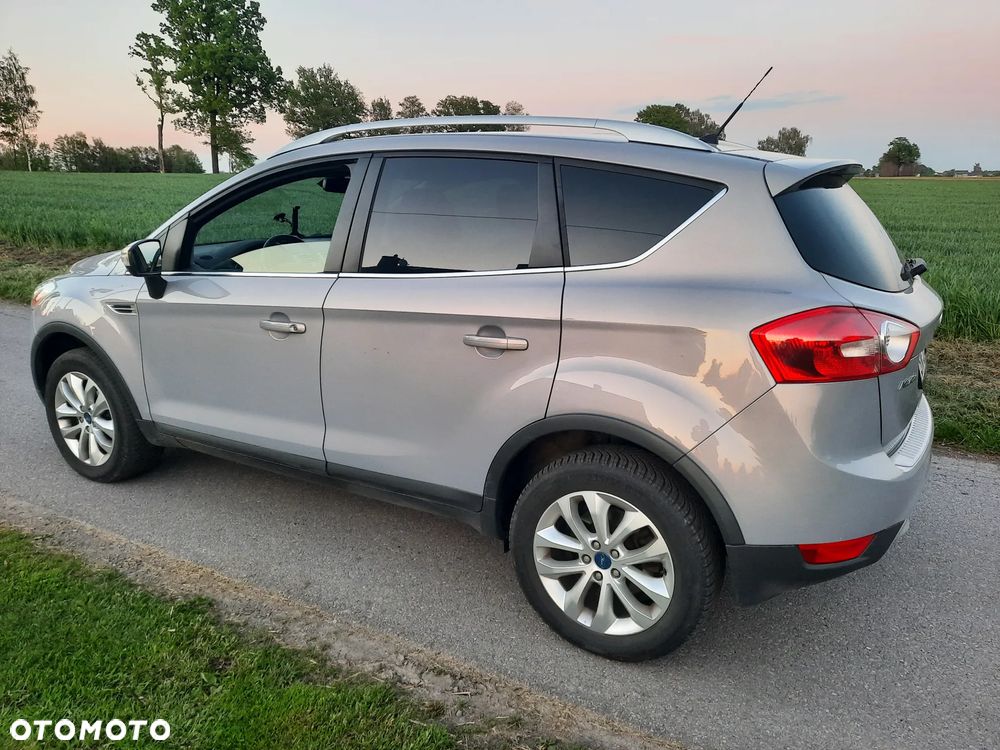 Ford Kuga 2.0 TDCi 4x4 Titanium - 3