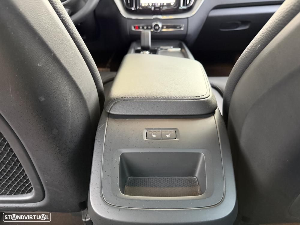 Volvo XC 60 T8 Twin Engine AWD Geartronic Inscription - 26