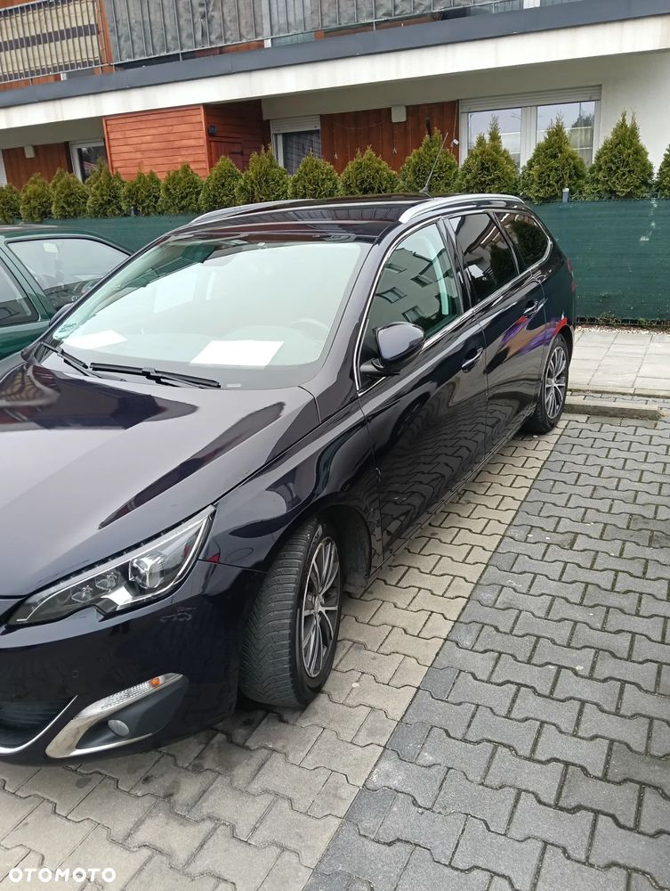 Peugeot 308 - 1