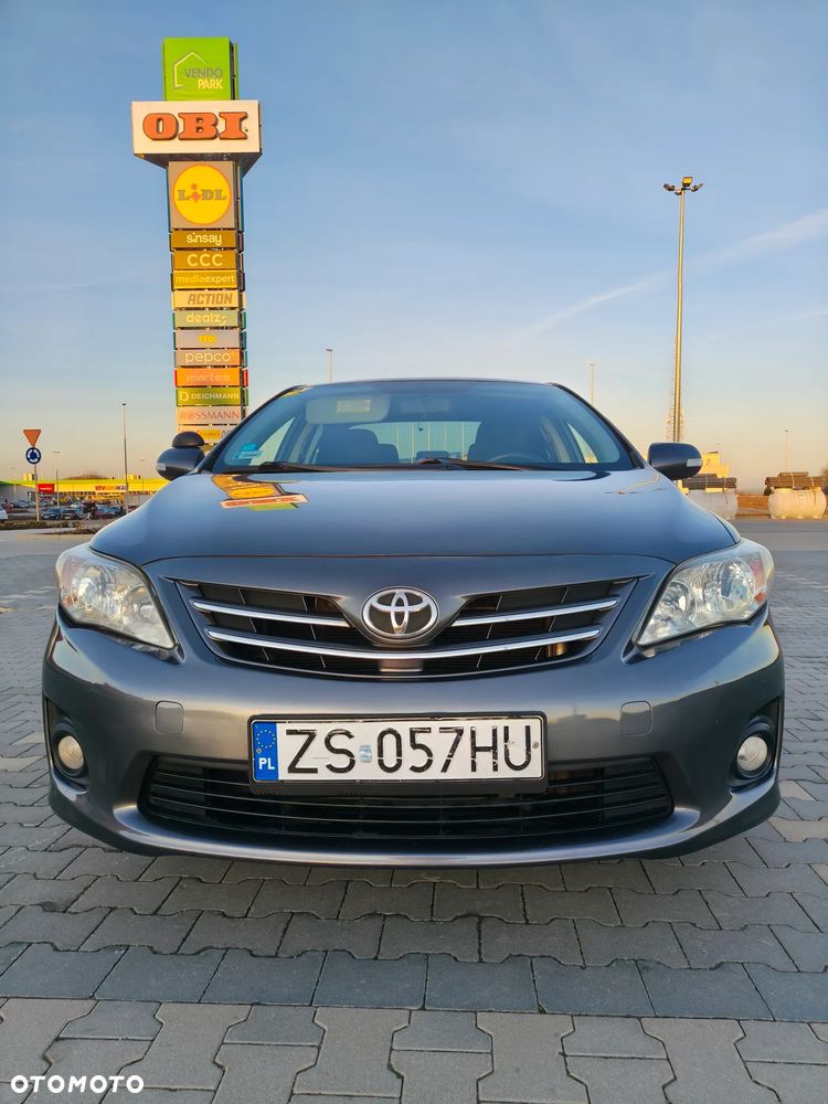 Toyota Corolla - 2
