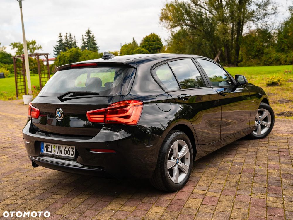 BMW Seria 1 120i Sport Line - 17