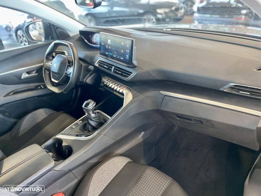 Peugeot 3008 1.2 PureTech Active Pack - 26