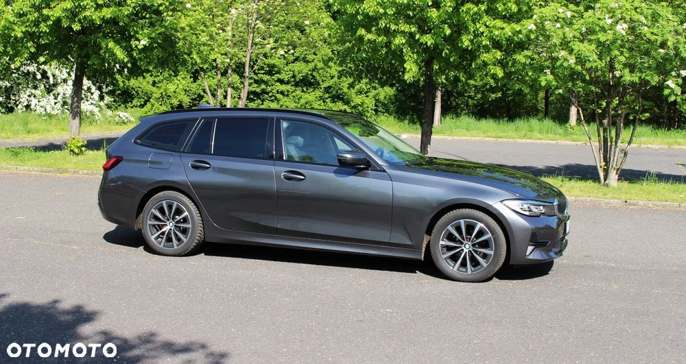 BMW Seria 3 318d Touring Advantage - 5