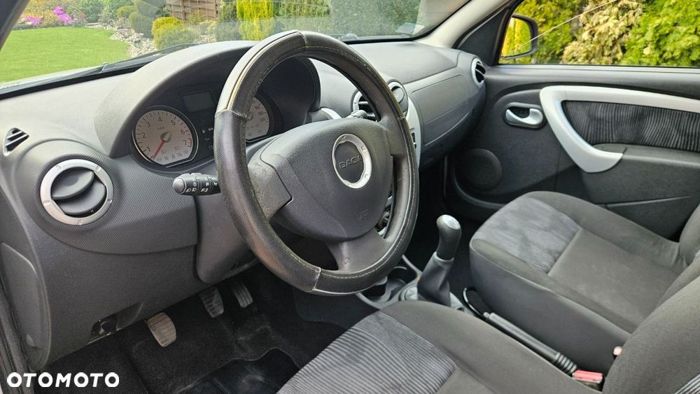 Dacia Sandero 1.6 Laureate - 13
