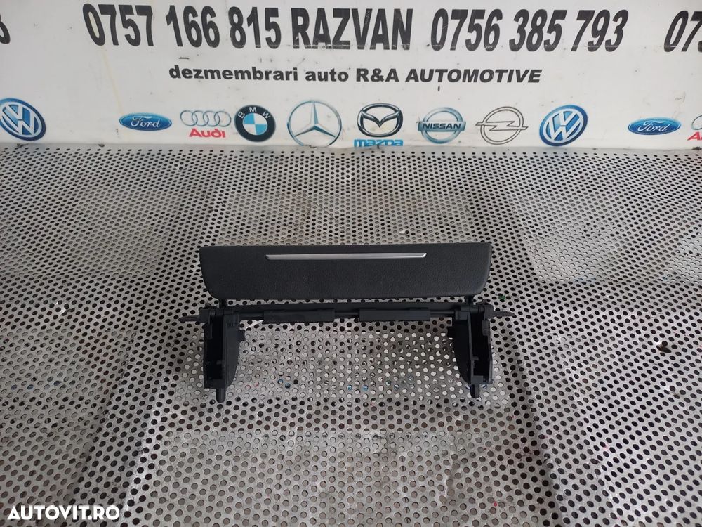 Ornament Unitate Navigatie MMI Bord Audi A8 4H D4 An 2010-2011-2012-2013-2014-2015-2016-2017 Dezmem - 1