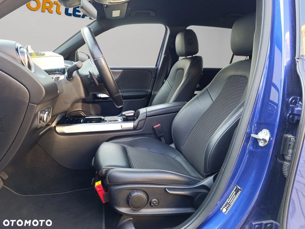 Mercedes-Benz GLB 200 Progressive 7G-DCT - 9