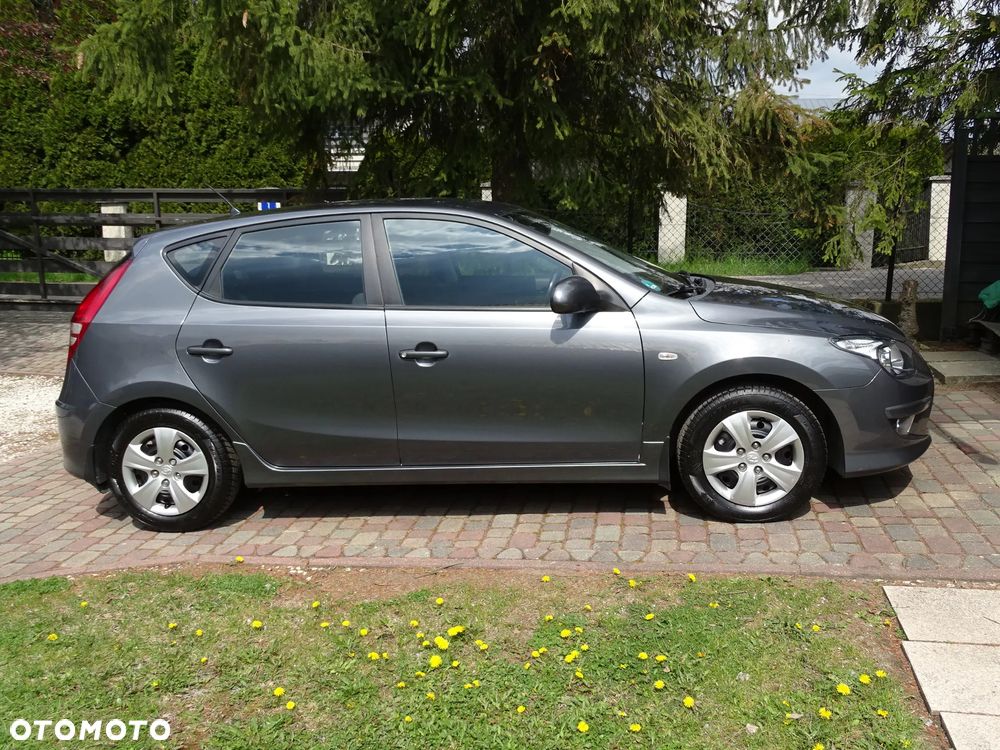 Hyundai i30 1.4 Classic + - 6