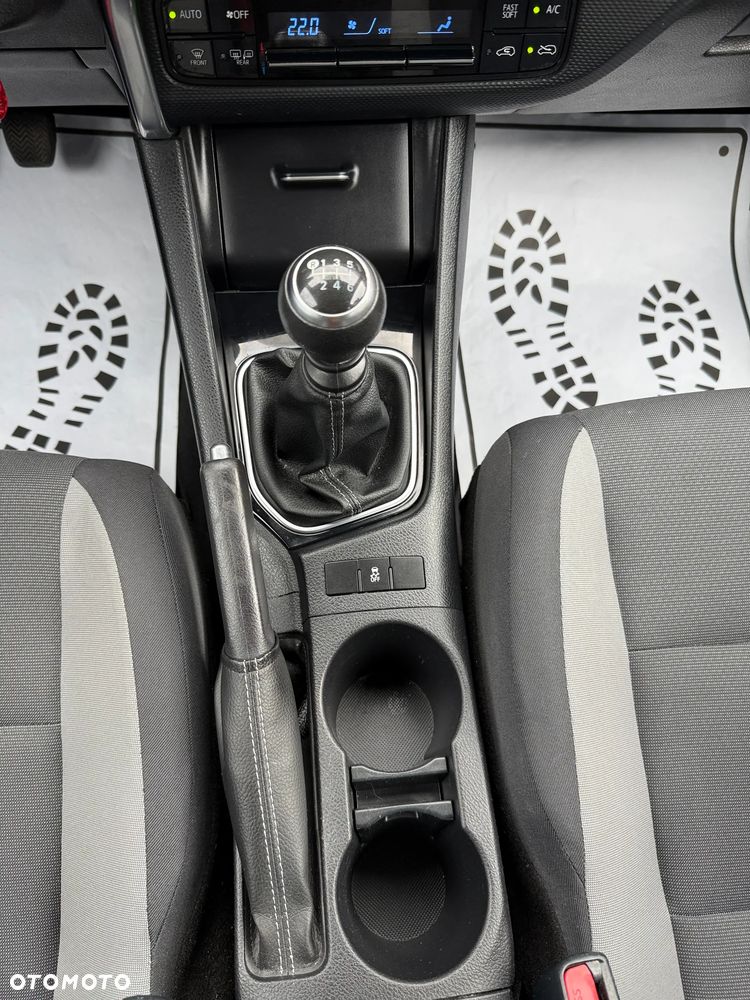 Toyota Auris 1.33 VVT-i Active - 8
