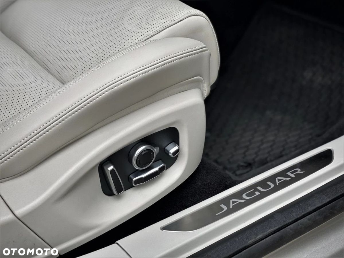 Jaguar I-Pace EV400 AWD Black - 27