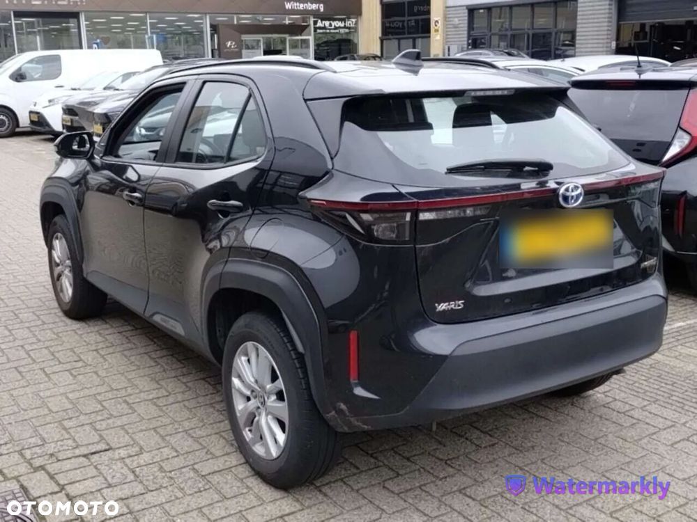 Toyota Yaris - 4