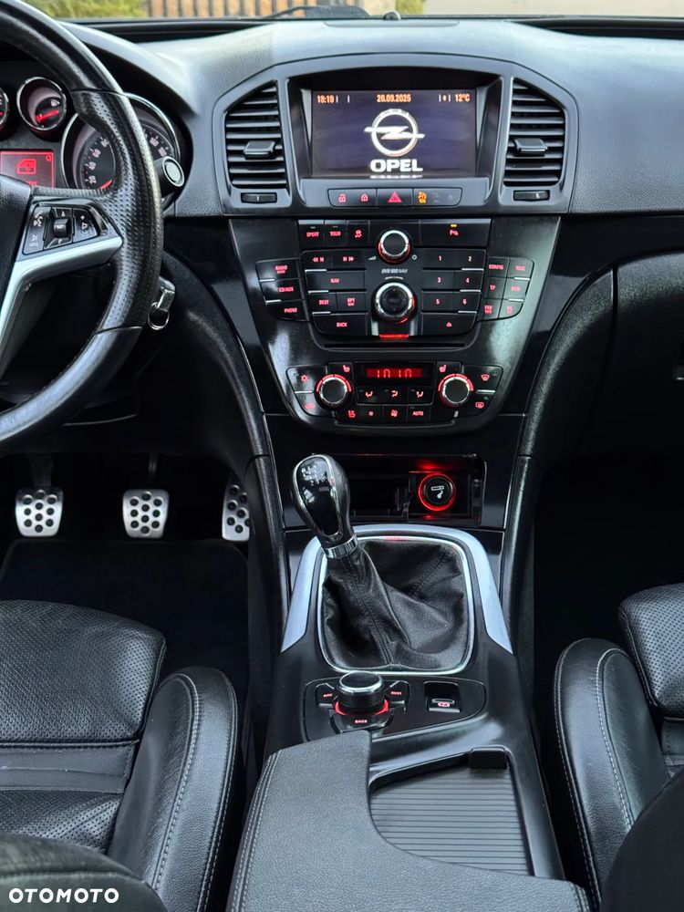 Opel Insignia 2.0 T Sport 4x4 - 18