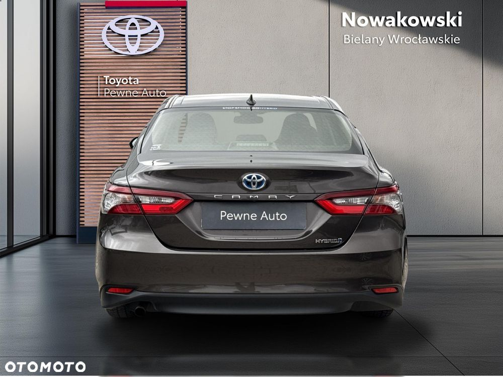 Toyota Camry 2.5 Hybrid Comfort CVT - 4