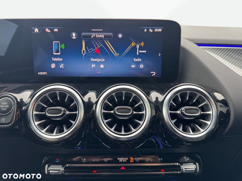 Mercedes-Benz GLA - 20