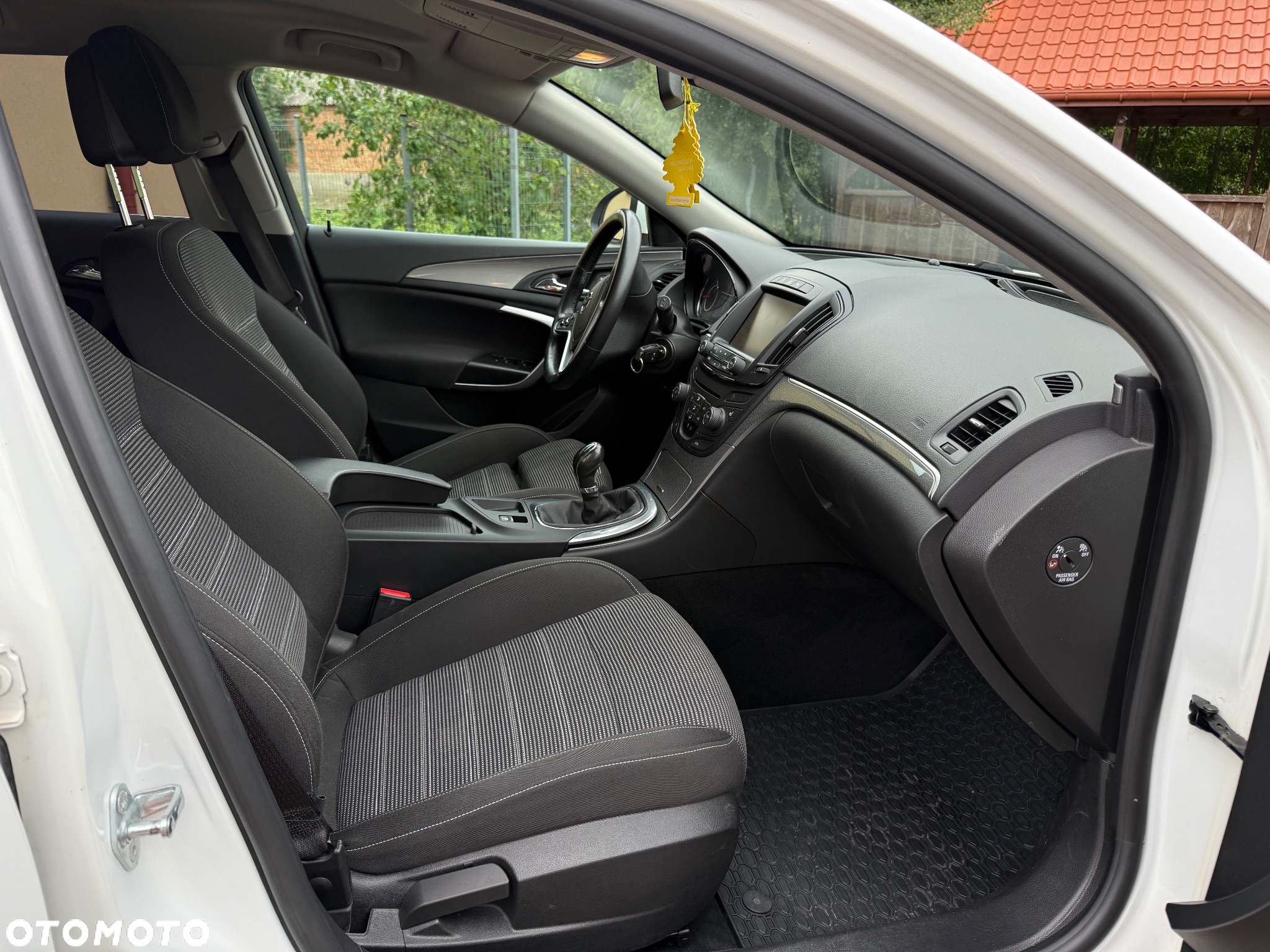 Opel Insignia - 10